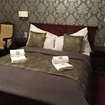 ホテル Boutique Annuska バラトンフレド